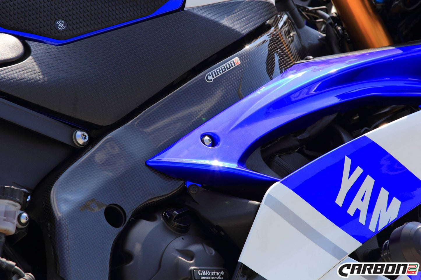 CARBON2RACE Yamaha YZF-R6 (06/07) Carbon Frame Covers