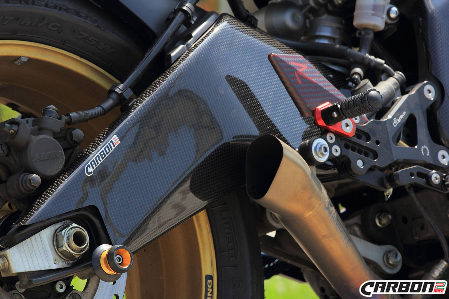 CARBON2RACE Yamaha YZF-R6 (06/...) Carbon Swingarm Covers