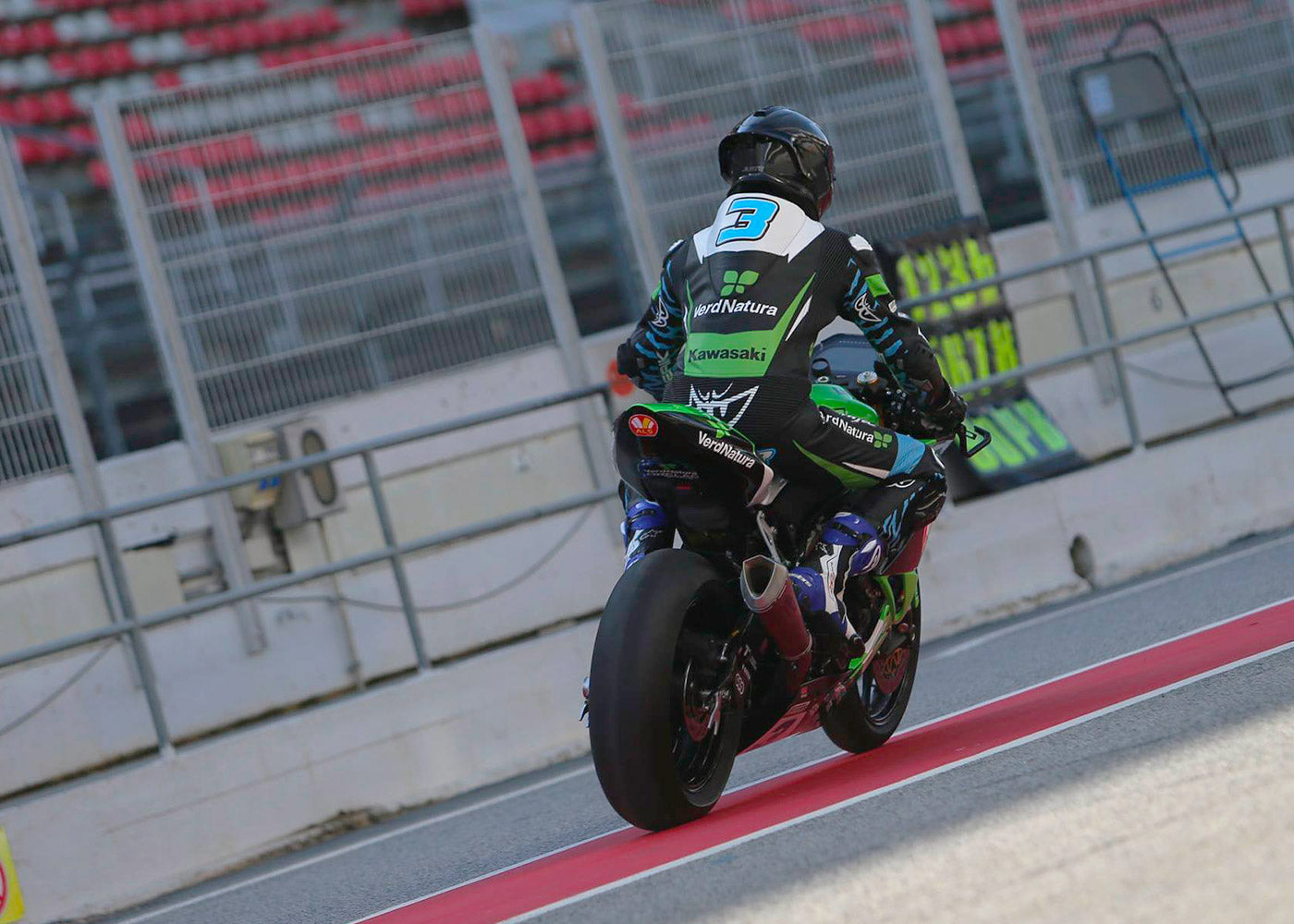 SPARK Kawasaki ZX-6R (2009+) Full Titanium Exhaust System "Konix" (racing)