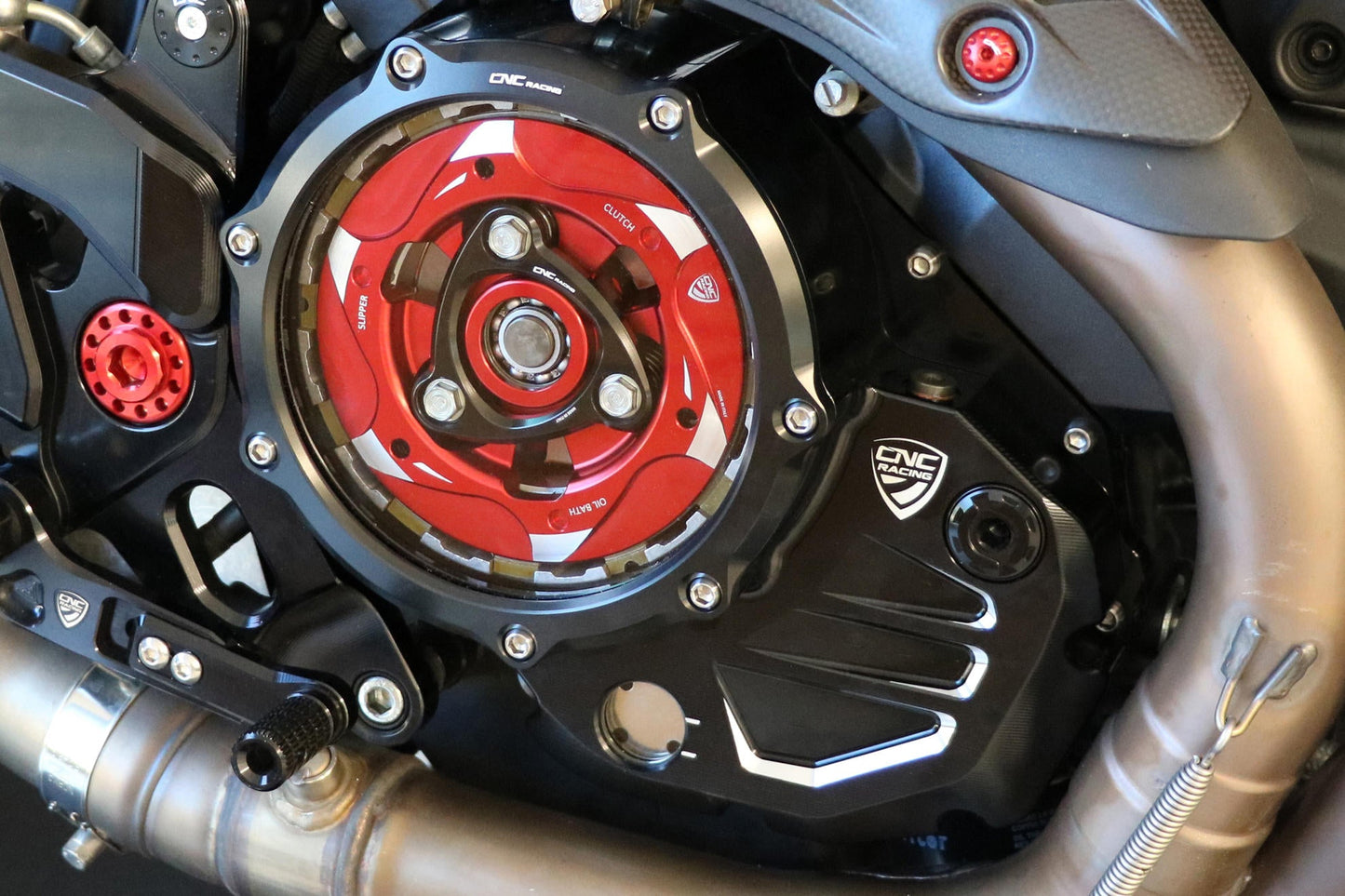 CA501 - CNC RACING Ducati Oil Bath Clear Clutch Cover