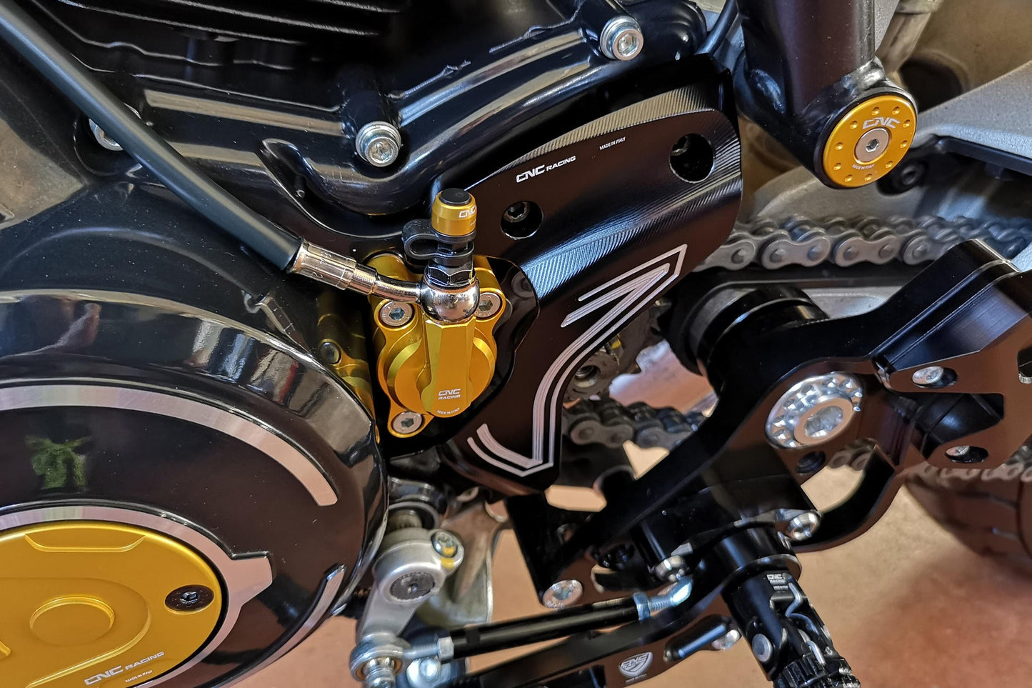 CP174 - CNC RACING Ducati Front Sprocket Cover