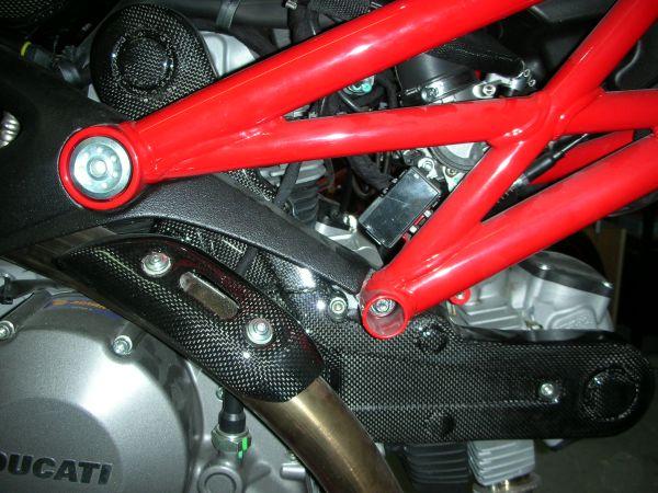 CARBONVANI Ducati Monster 696/796/1100 Carbon Exhaust Pipe Heat Guard