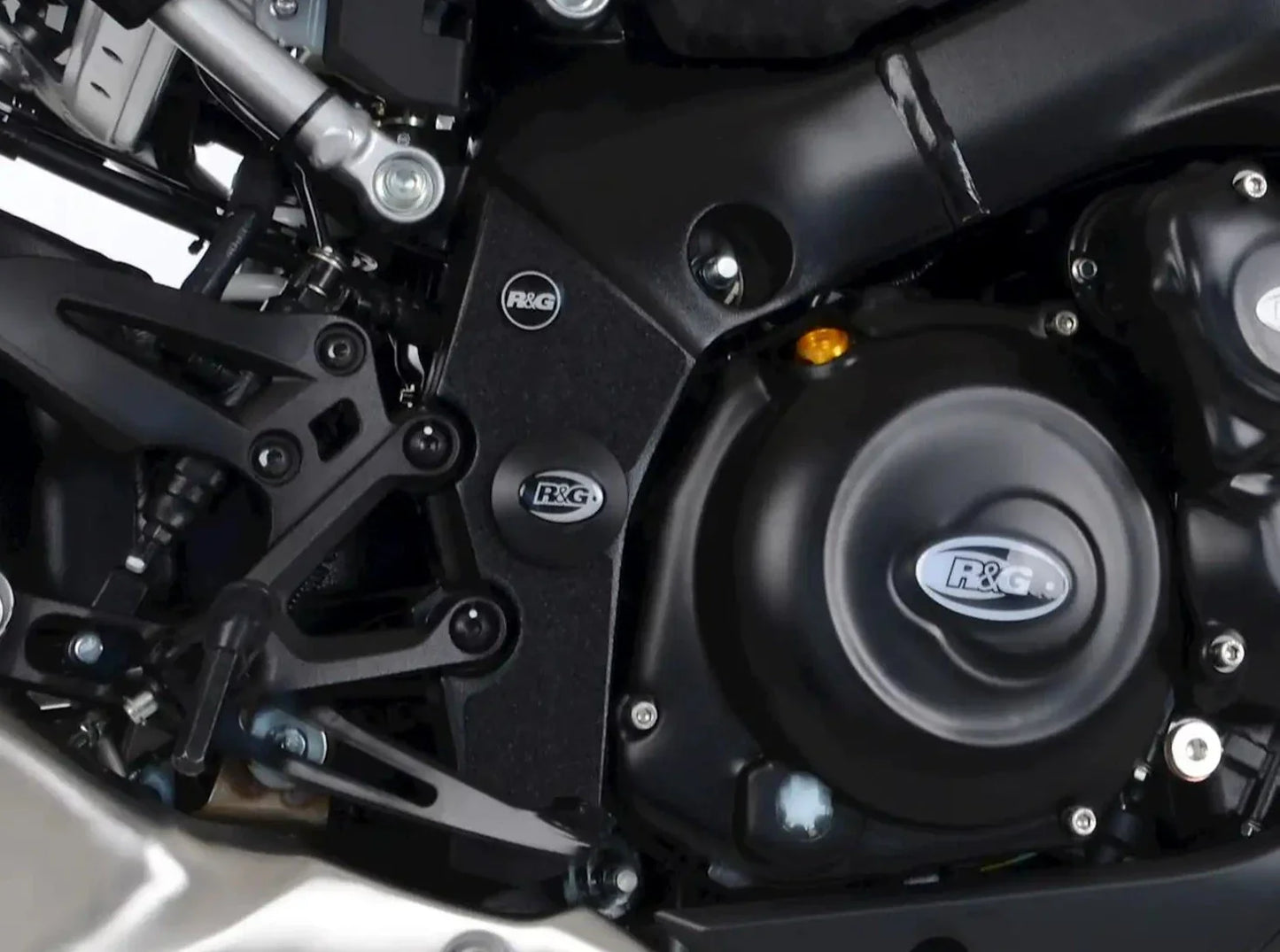 EZBG718 - R&G RACING Suzuki GSX-S1000 / GT / S950 Heel Guards Kit