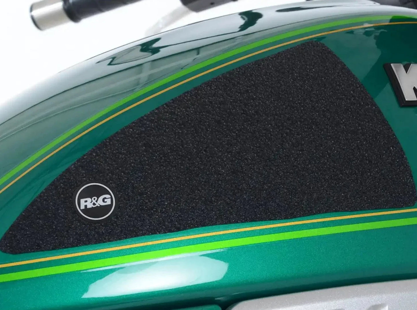 EZRG442 - R&G RACING Kawasaki Z650RS (2021+) Fuel Tank Traction Grips