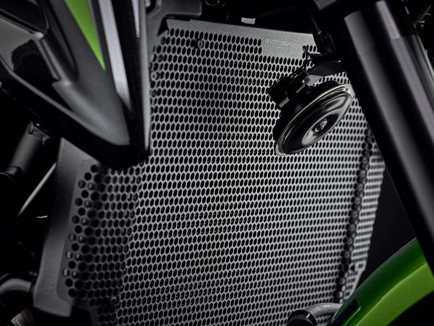 EVOTECH Kawasaki Z900 (2017+) Radiator Guard