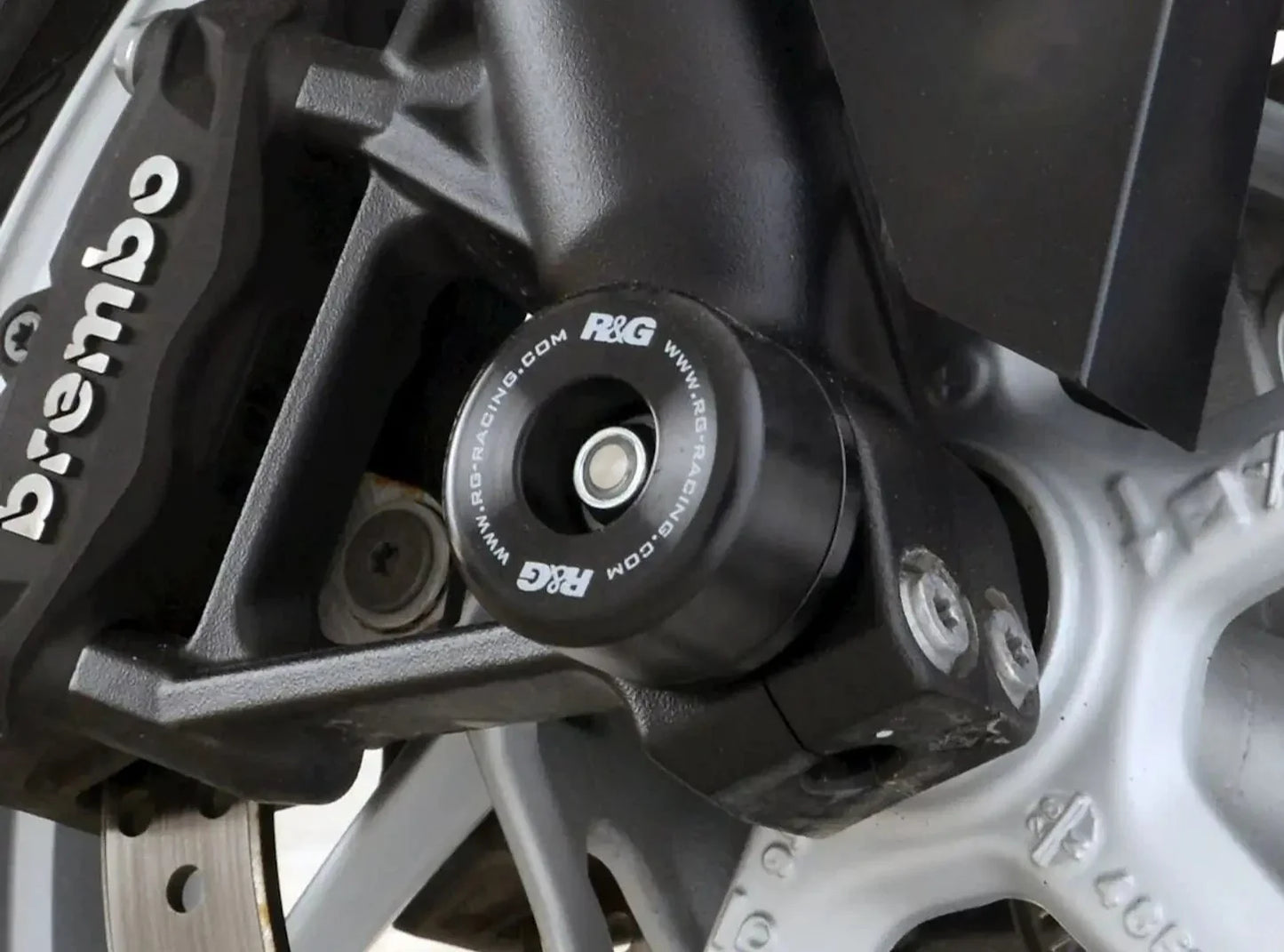 FP0238 - R&G RACING BMW F900R / XR (2020+) Front Wheel Sliders