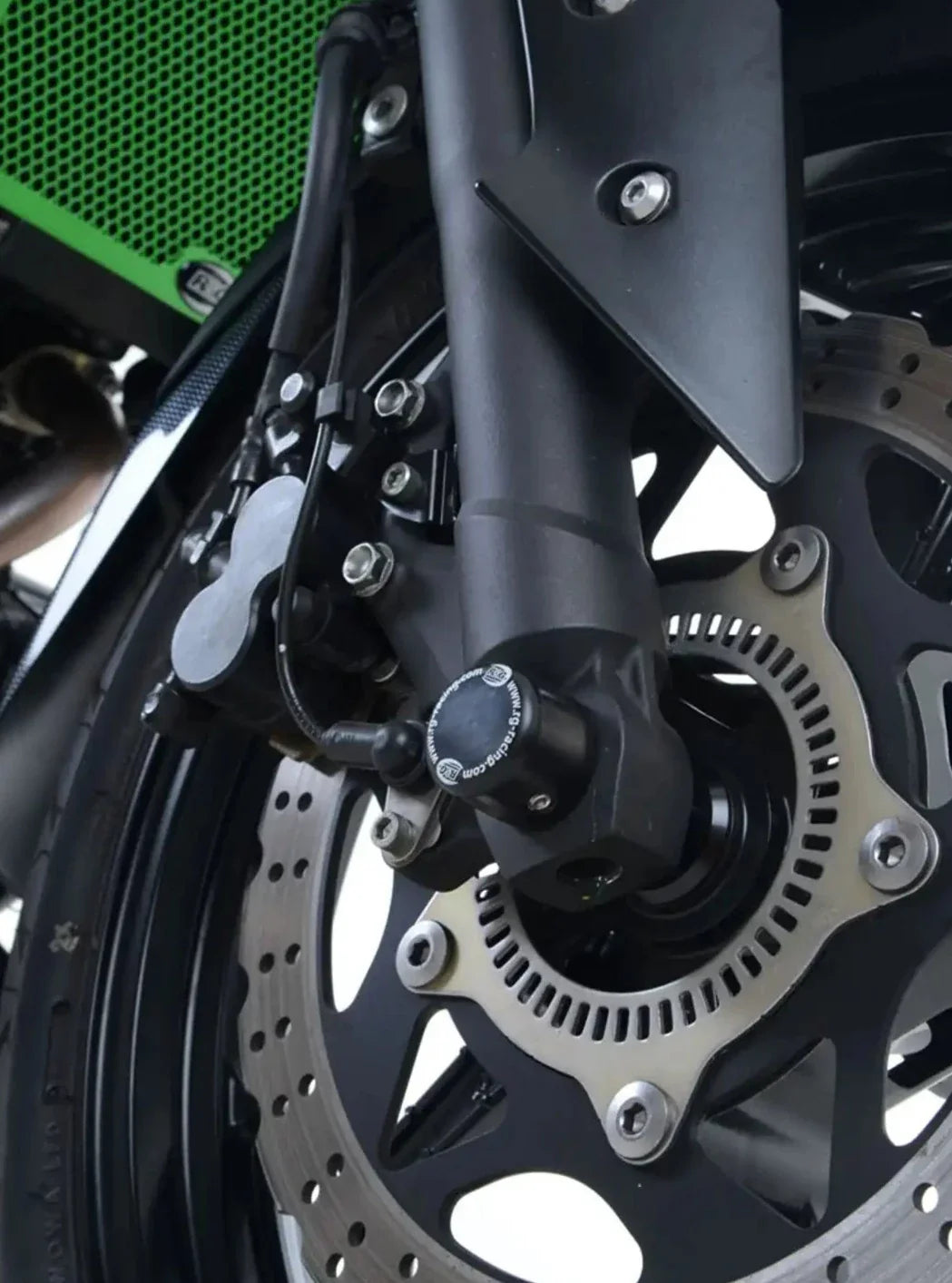 FP0128 - R&G RACING Kawasaki Ninja 300 / 250 / Z250 / 300 Front Wheel Sliders