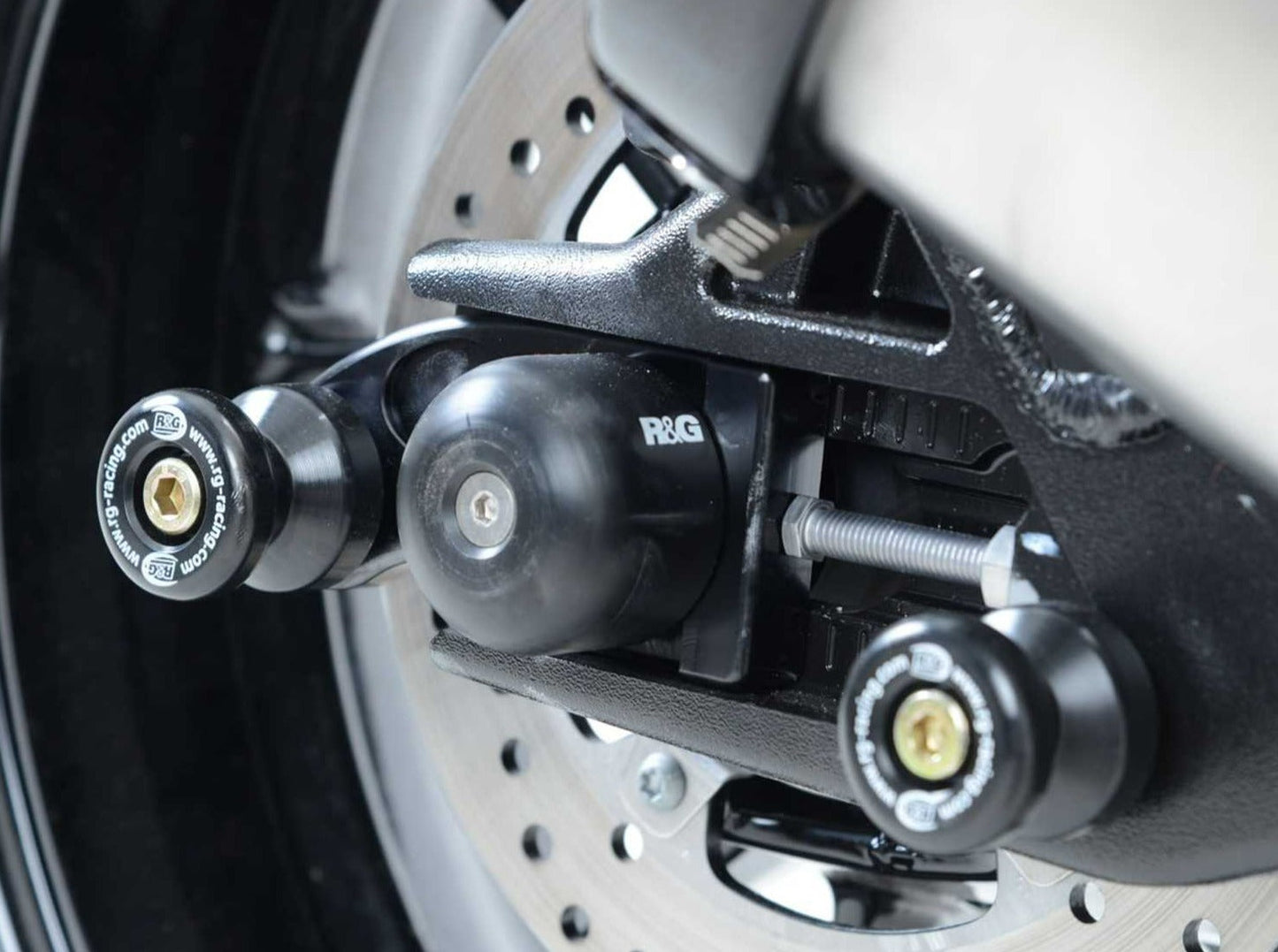 SP0057 - R&G RACING BMW / Suzuki / Yamaha Rear Wheel Sliders (swingarm)