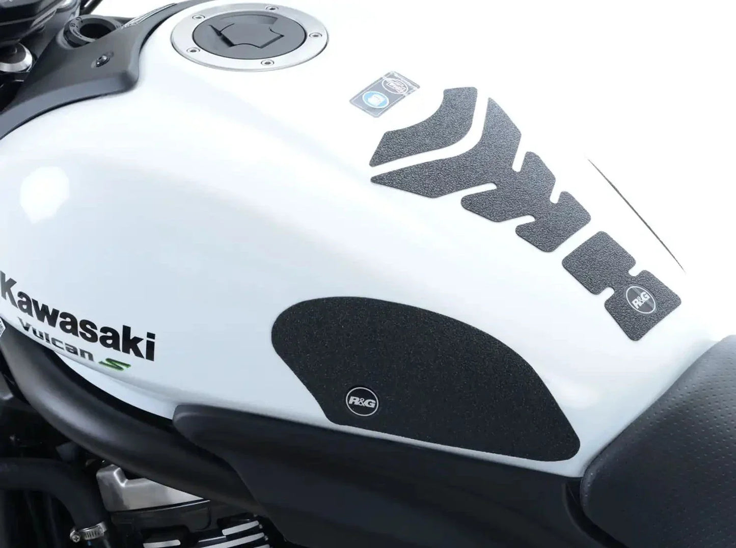 EZRG424 - R&G RACING Kawasaki Vulcan S (2015+) Fuel Tank Traction Grips