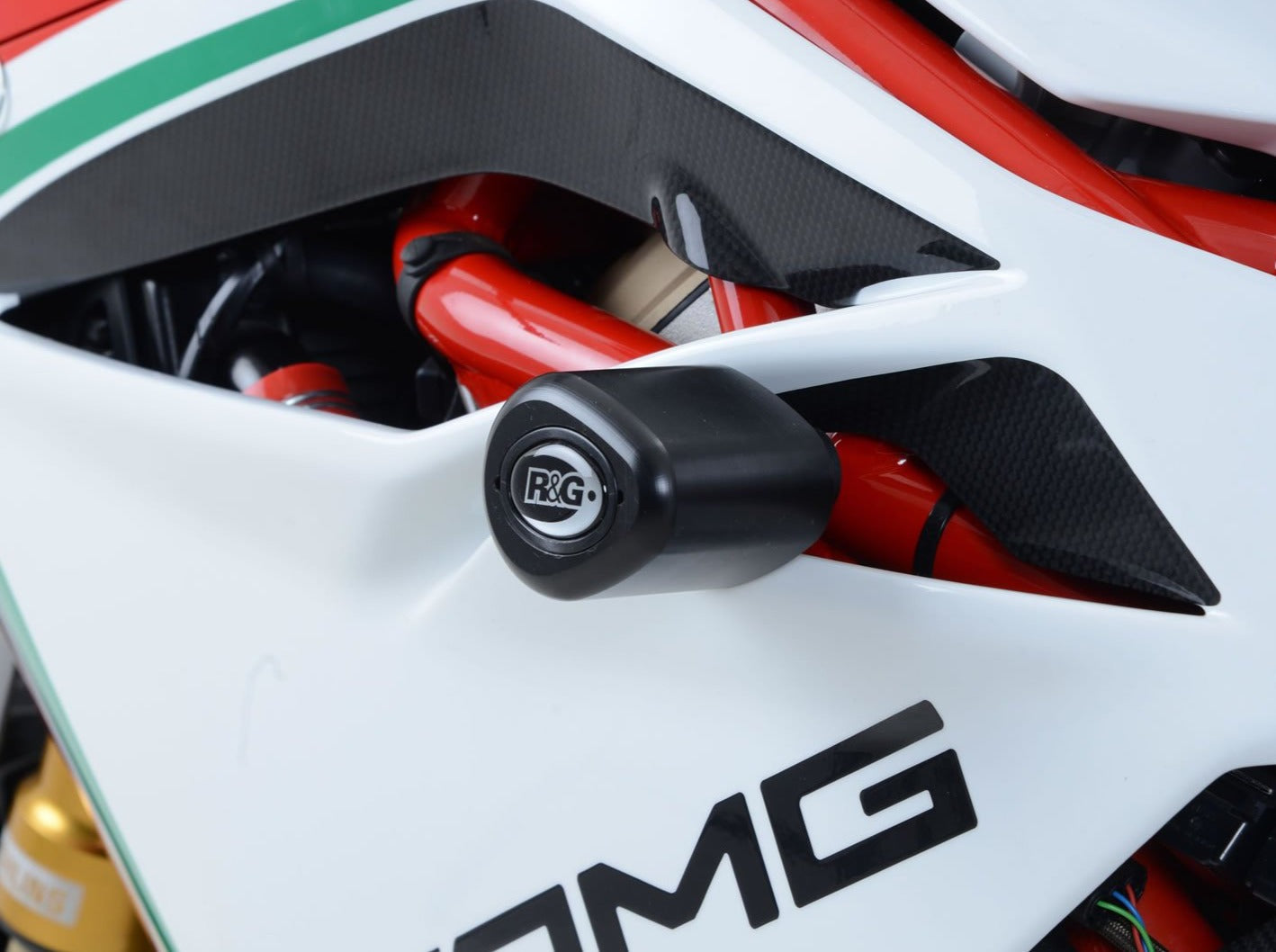 CP0398 - R&G RACING MV Agusta F4 1000 RC (15/18) Frame Crash Protection Sliders "Aero"