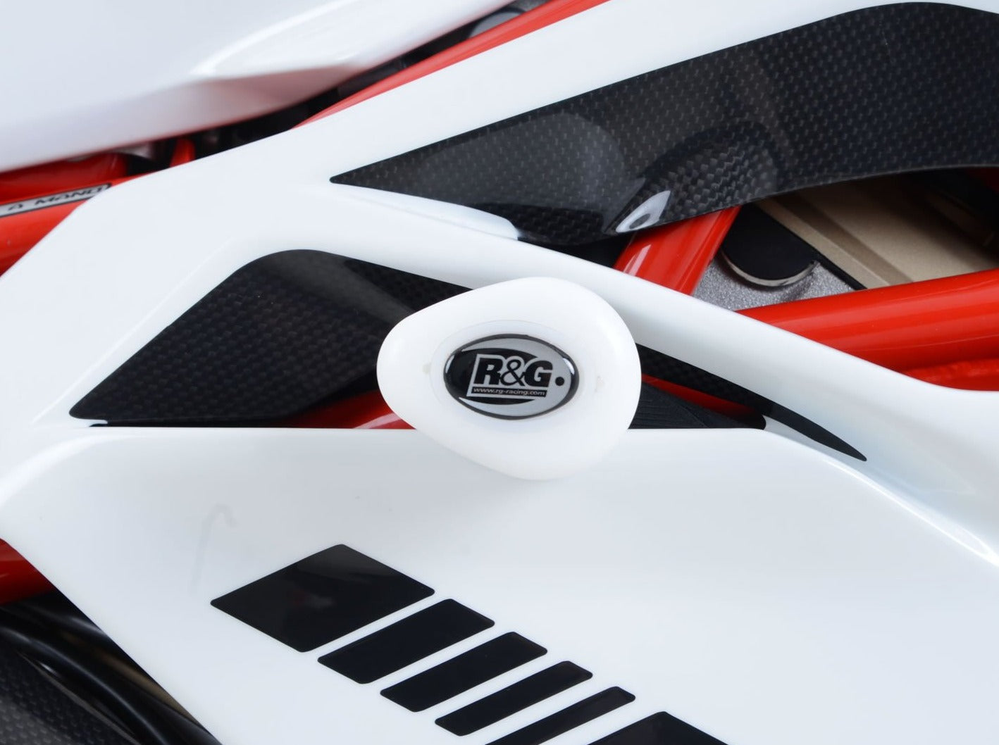 CP0398 - R&G RACING MV Agusta F4 1000 RC (15/18) Frame Crash Protection Sliders "Aero"