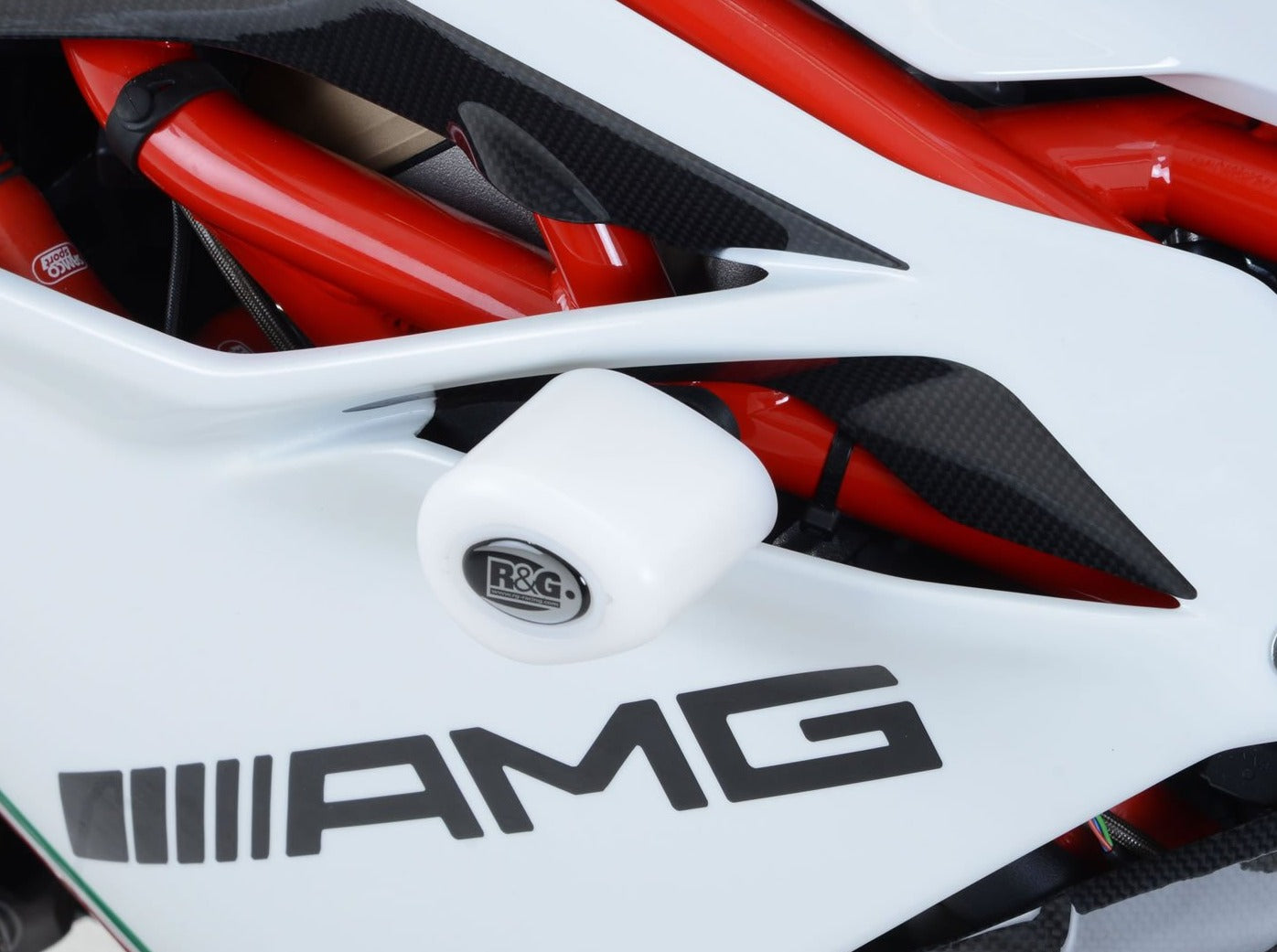 CP0398 - R&G RACING MV Agusta F4 1000 RC (15/18) Frame Crash Protection Sliders "Aero"