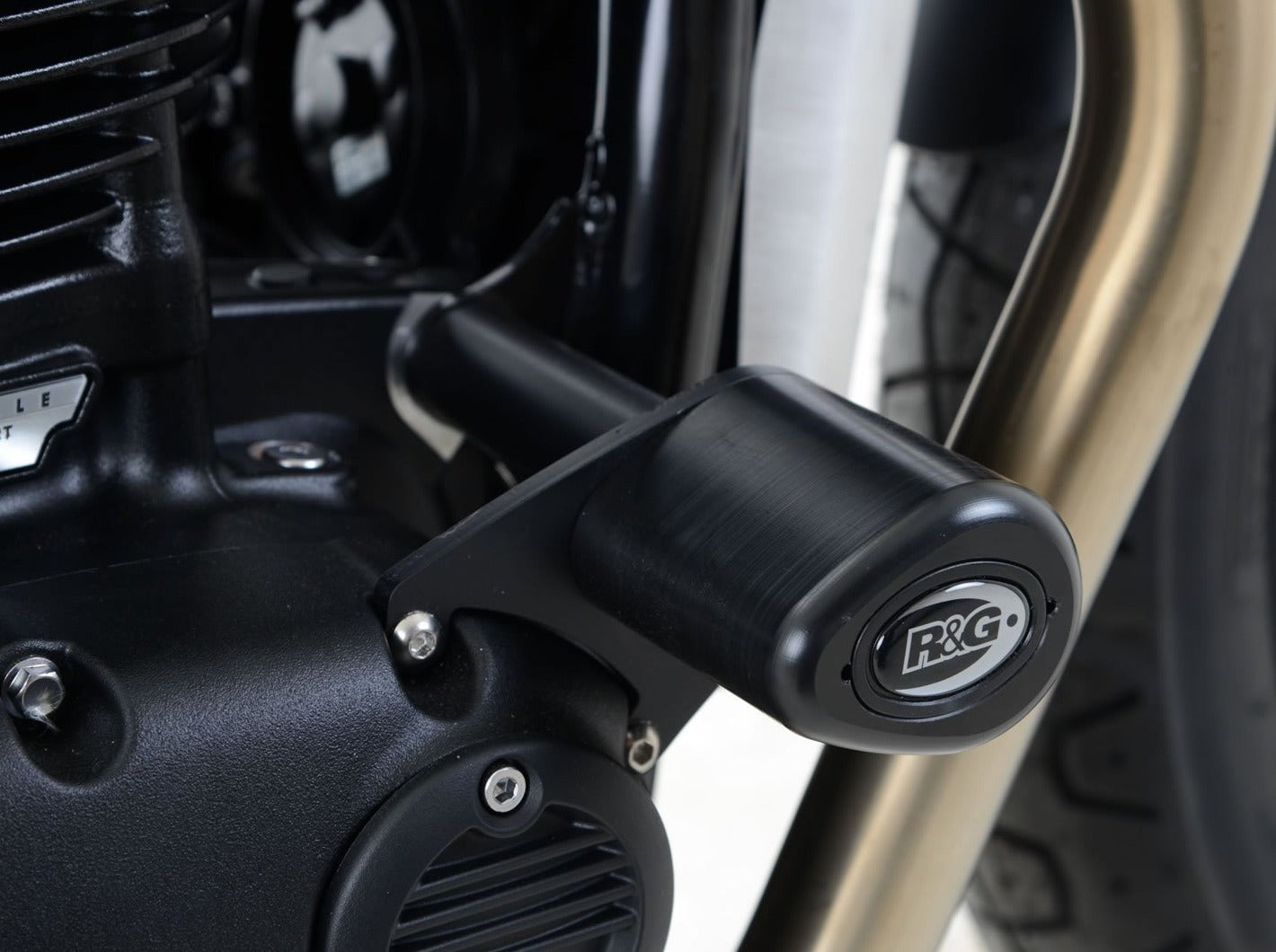 CP0407 - R&G RACING Triumph Frame Crash Protection Sliders "Aero"