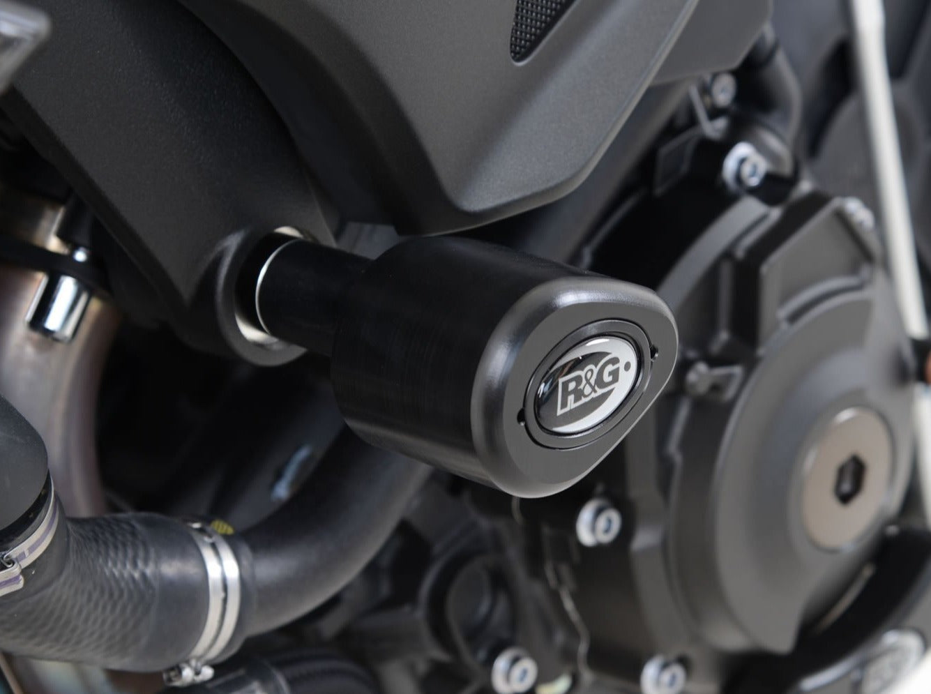CP0410 - R&G RACING Yamaha MT-10 / SP Frame Crash Protection Sliders "Aero"