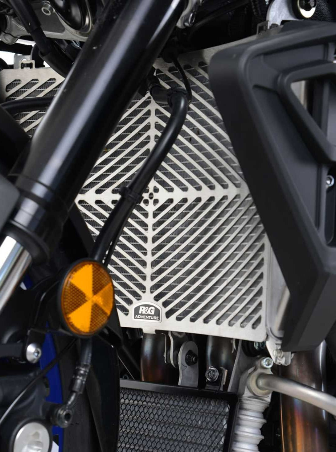 SRG0036 - R&G RACING Yamaha MT-10 / YZF-R1 Radiator Guard (steel)
