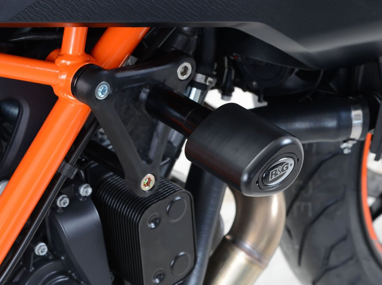 CP0408 - R&G RACING KTM 1290 Super Duke GT (16/20) Frame Crash Protection Sliders "Aero"