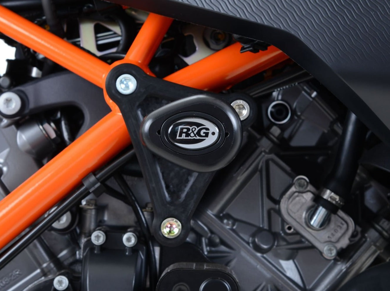 CP0408 - R&G RACING KTM 1290 Super Duke GT (16/20) Frame Crash Protection Sliders "Aero"