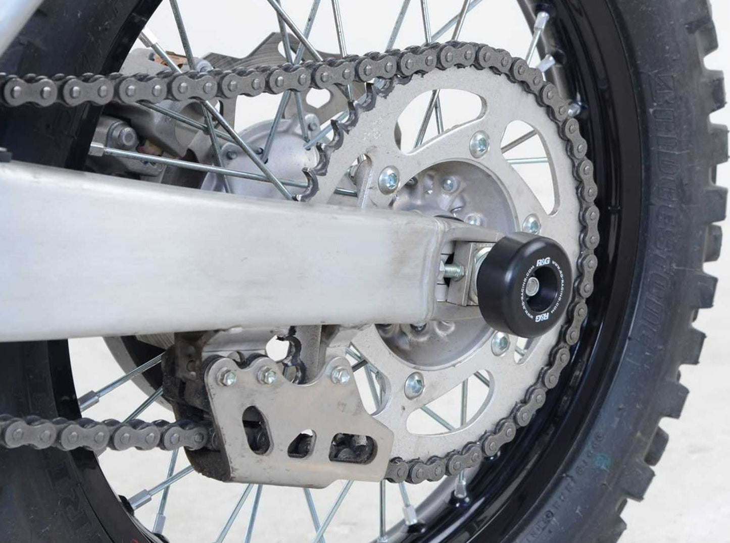 SP0074 - R&G RACING Yamaha WR450F Rear Wheel Sliders (swingarm)