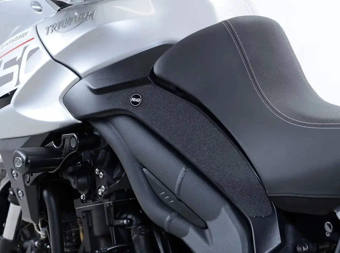 EZRG810 - R&G RACING Triumph Tiger 1050 Sport (16/18) Fuel Tank Traction Grips