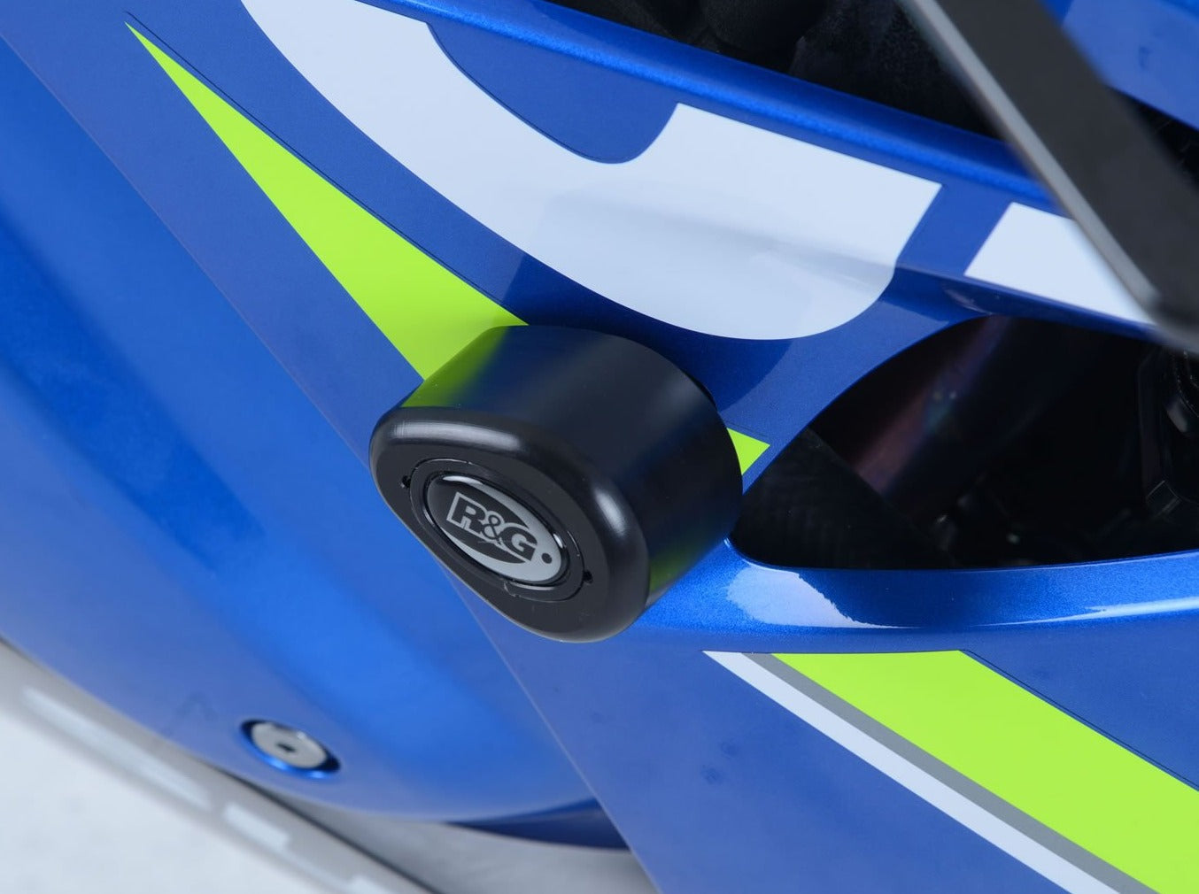 CP0423 - R&G RACING Suzuki GSX-R1000 / R1000R Frame Crash Protection Sliders "Aero" (racing)