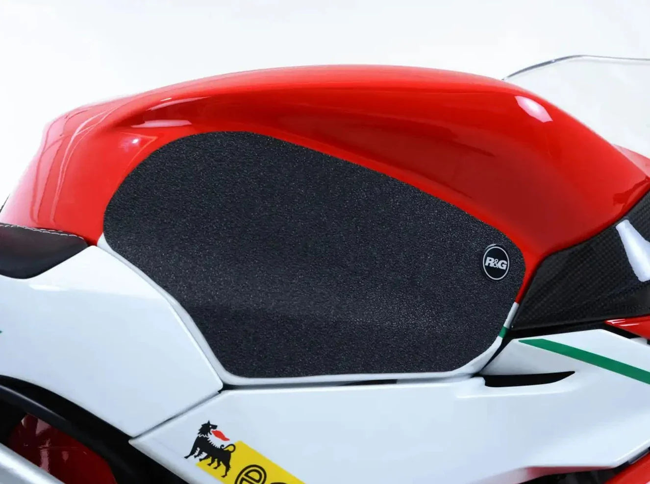 EZRG603 - R&G RACING MV Agusta F4 750 / 1000R / RR / RC Fuel Tank Traction Grips