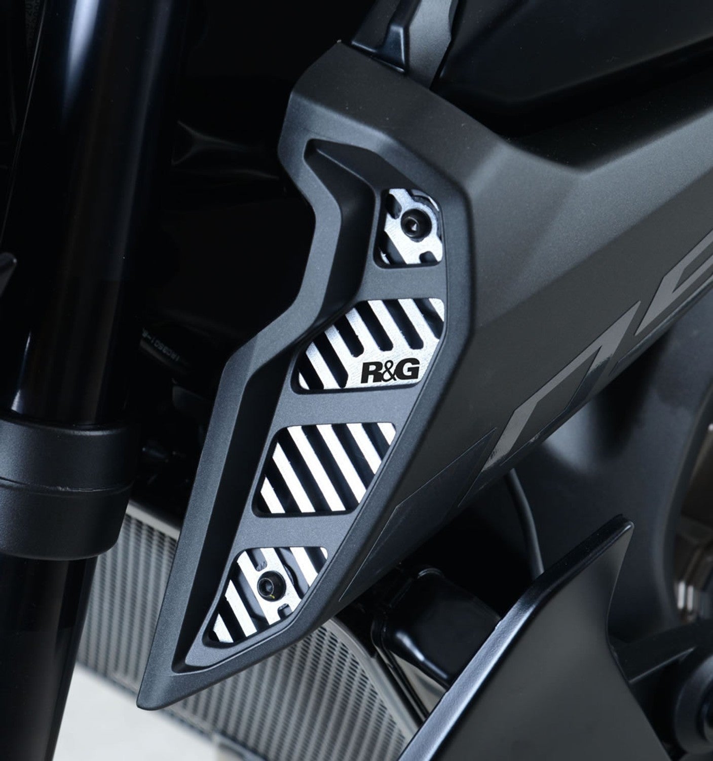 AIC0005 - R&G RACING Yamaha MT-09 (17/20) Air Intake Covers