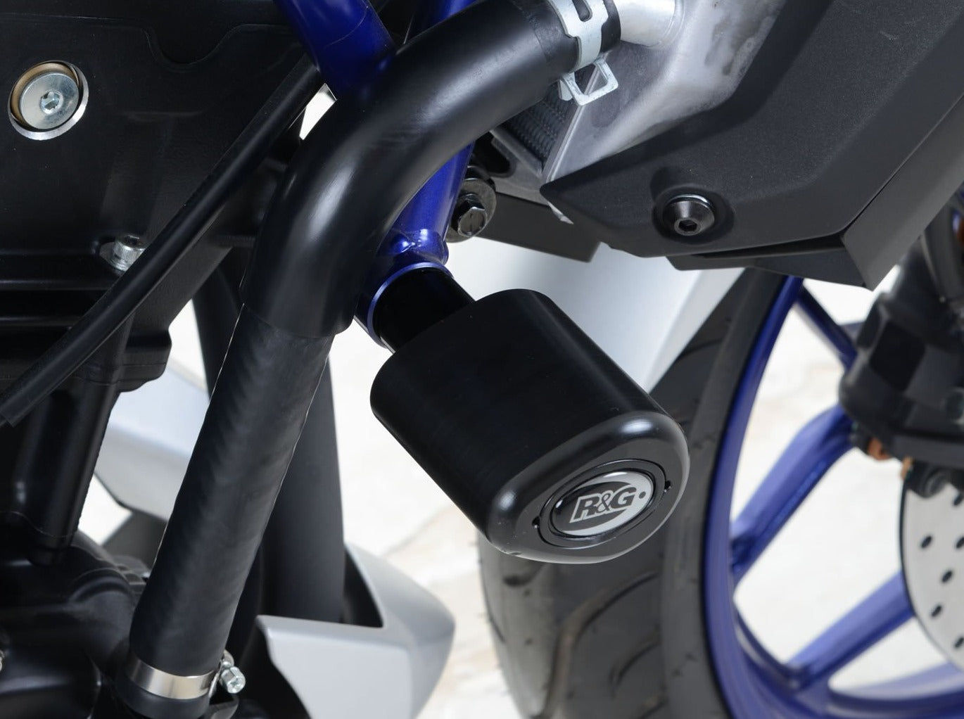 CP0406 - R&G RACING Yamaha MT-25 / MT-03 Frame Crash Protection Sliders "Aero"