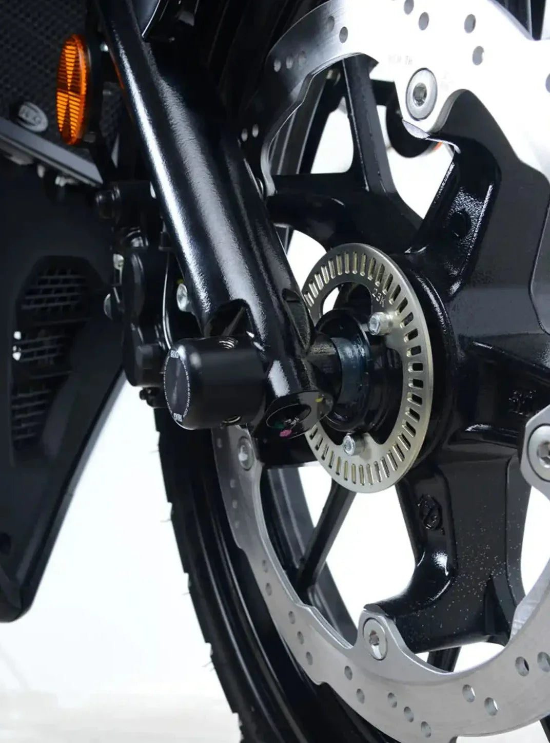 FP0202 - R&G RACING Suzuki GSX-R125 / S125 (2017+) Front Wheel Sliders