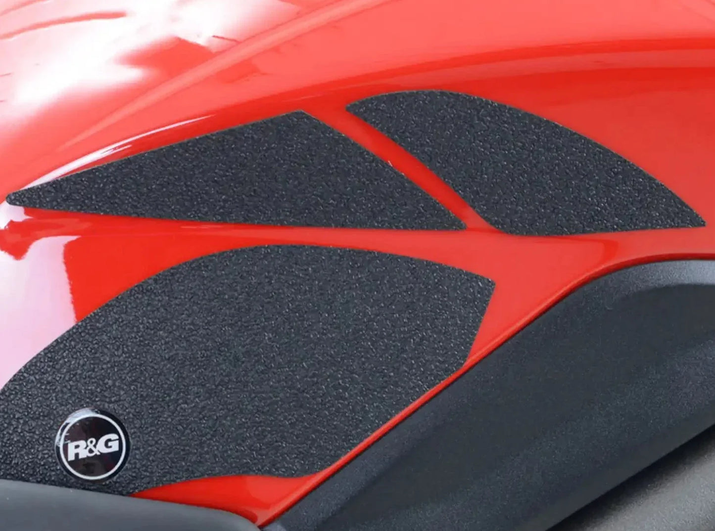 EZRG804 - R&G RACING Triumph Speed Triple / S / R Fuel Tank Traction Grips