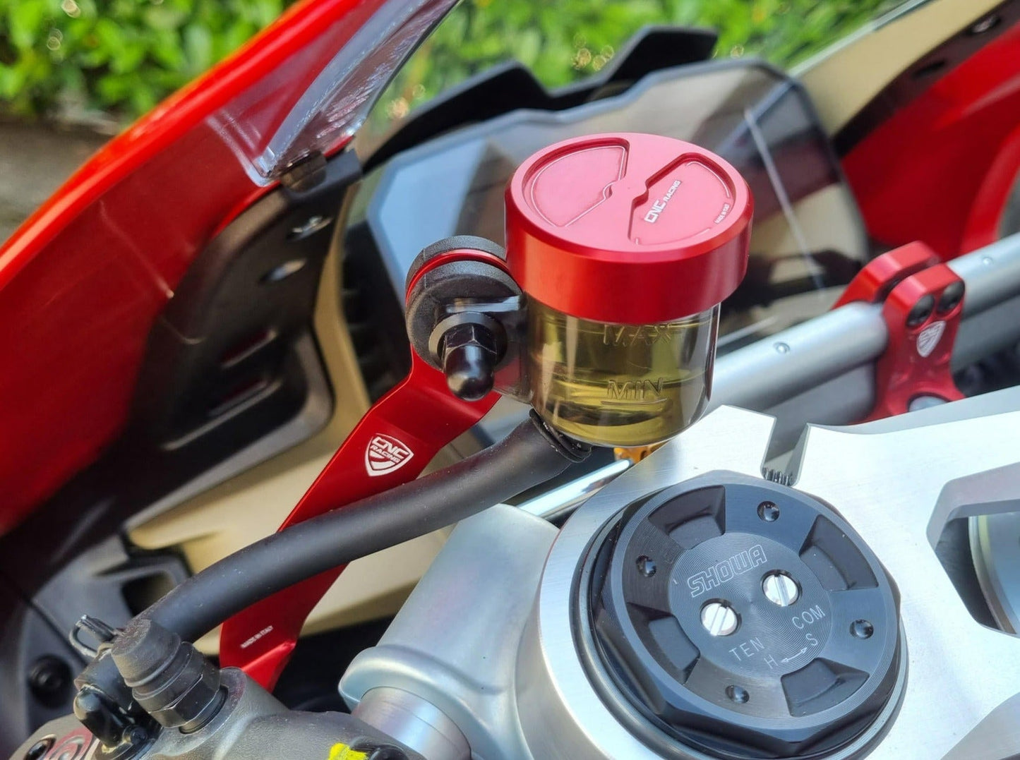 SEA17 - CNC RACING Ducati Panigale V4 Front Fluid Tanks Brackets Kit