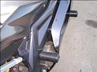CP0108 - R&G RACING Aprilia RSV 1000 R / Tuono V2 Frame Crash Protection Sliders "Classic" (rear)