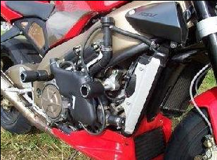 CP0134 - R&G RACING Aprilia Tuono V2 (02/05) Frame Crash Protection Sliders "Classic" (front)