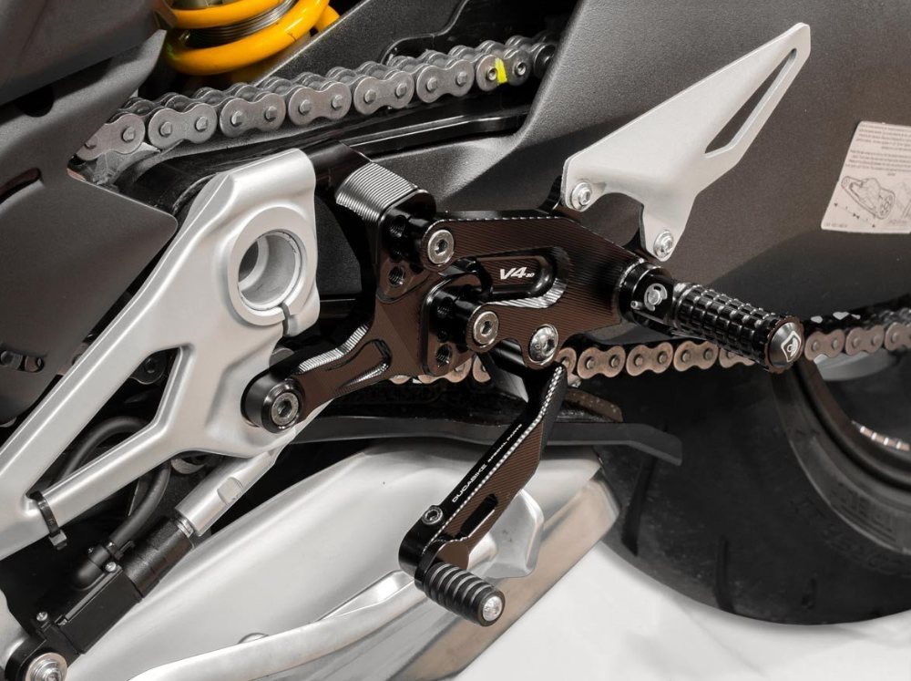 PRSFV401 - DUCABIKE Ducati Streetfighter V4 (2020+) Adjustable Rearset