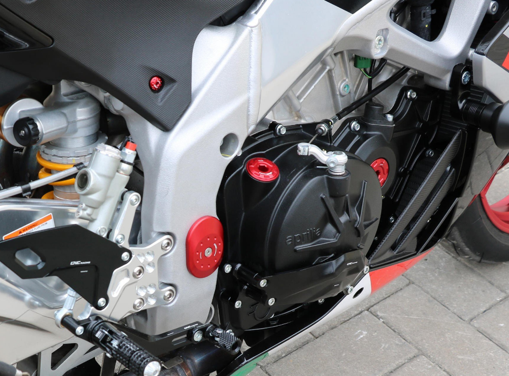 TA202 - CNC RACING Aprilia RSV4 / Tuono V4 (2009+) Oil Filler Cap "Gear" (M25x1,5)