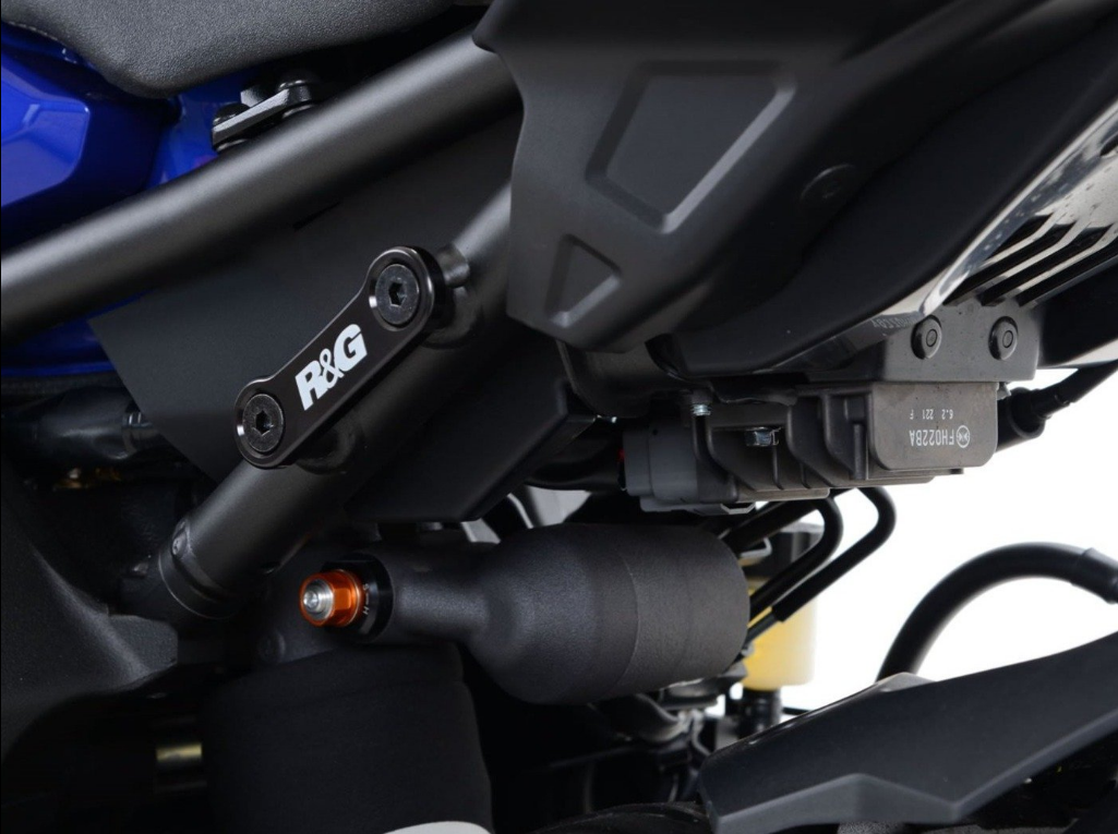 BLP0060 - R&G RACING Yamaha MT-10 (2016+) Footrest Blanking Plates