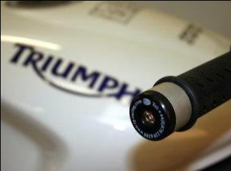 BE0021 - R&G RACING Triumph Daytona / Speed Triple Handlebar End Sliders