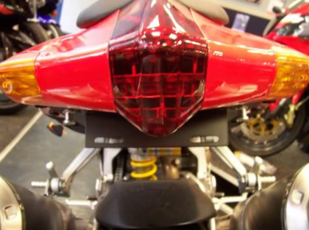 LP0004 - R&G RACING Aprilia RSV 1000 R / Tuono V2 (04/10) Tail Tidy