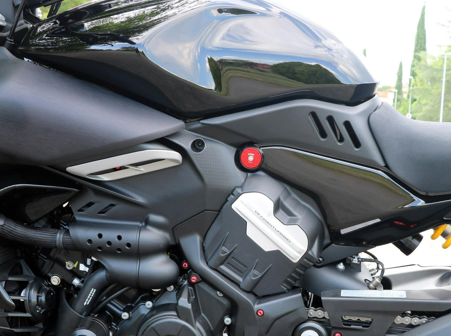 TT373 - CNC RACING Ducati Diavel V4 (2023+) Frame Plugs (small holes set)