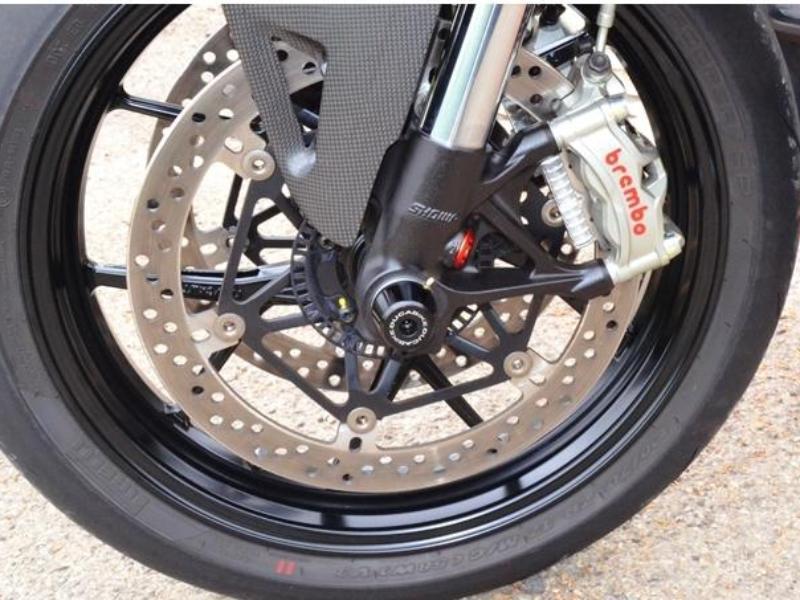 BPR01 - PERFORMANCE TECHNOLOGY Aprilia RSV4 Brake Plate Radiator
