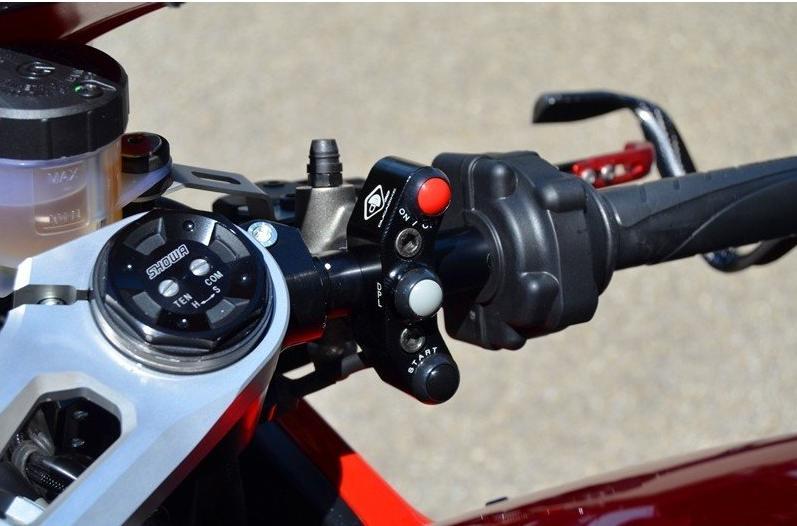 CPPI07 - DUCABIKE Ducati Panigale V4 (2018+) Brake Pump Bracket with Integrated Buttons (Brembo Radial/RCS)