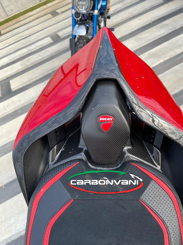 CARBONVANI Ducati Panigale V4 (2018+) Carbon Tail (street version; red)