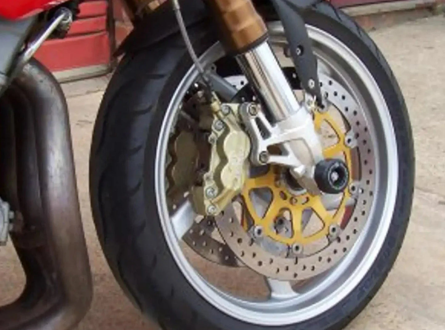 FP0034 - R&G RACING Benelli Tornado RS / TNT / Tre K Front Wheel Sliders