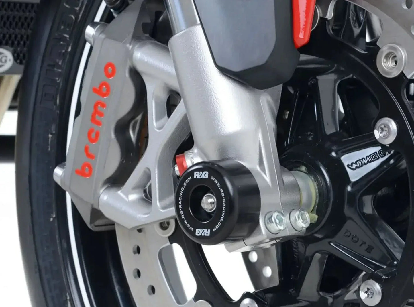 FP0098 - R&G RACING Triumph Speed Triple S / RS / 1200RS Front Wheel Sliders