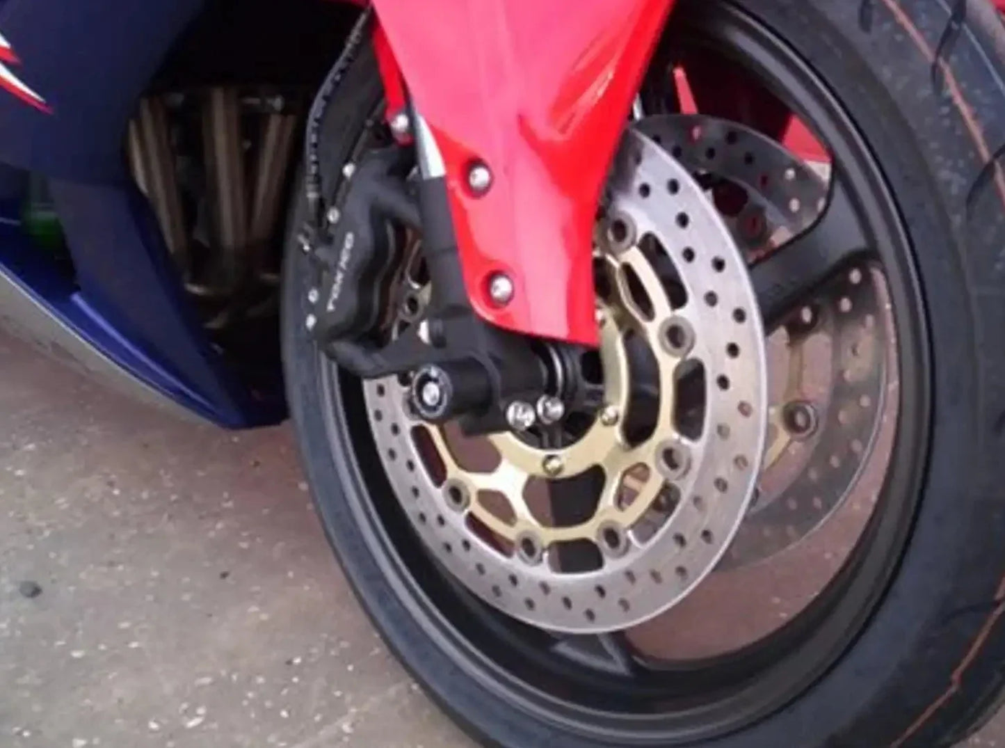 FP0029 - R&G RACING Honda CBR600RR (05/06) Front Wheel Sliders