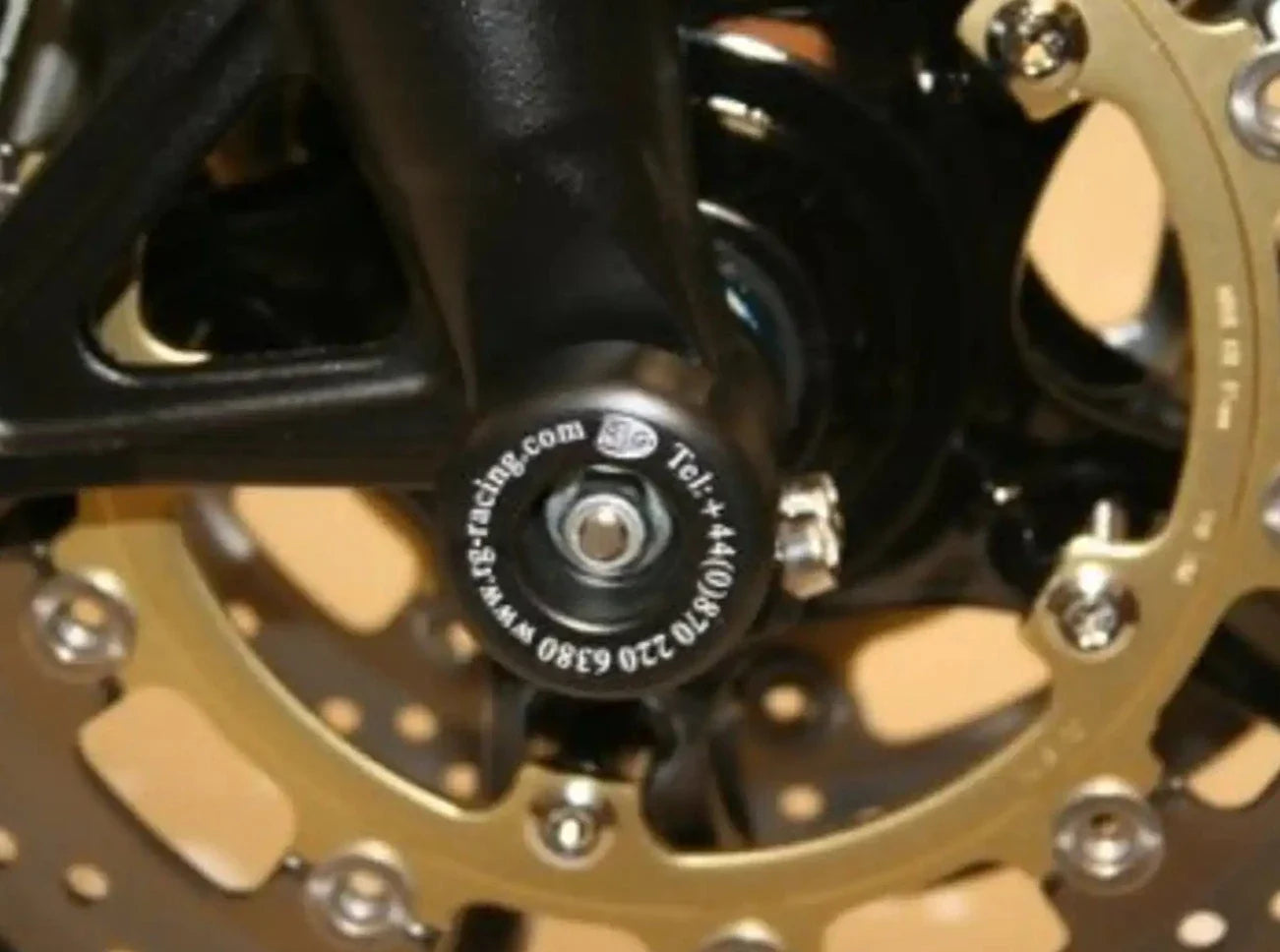 FP0032 - R&G RACING Triumph Tiger 1050 / Speed Triple Front Wheel Sliders
