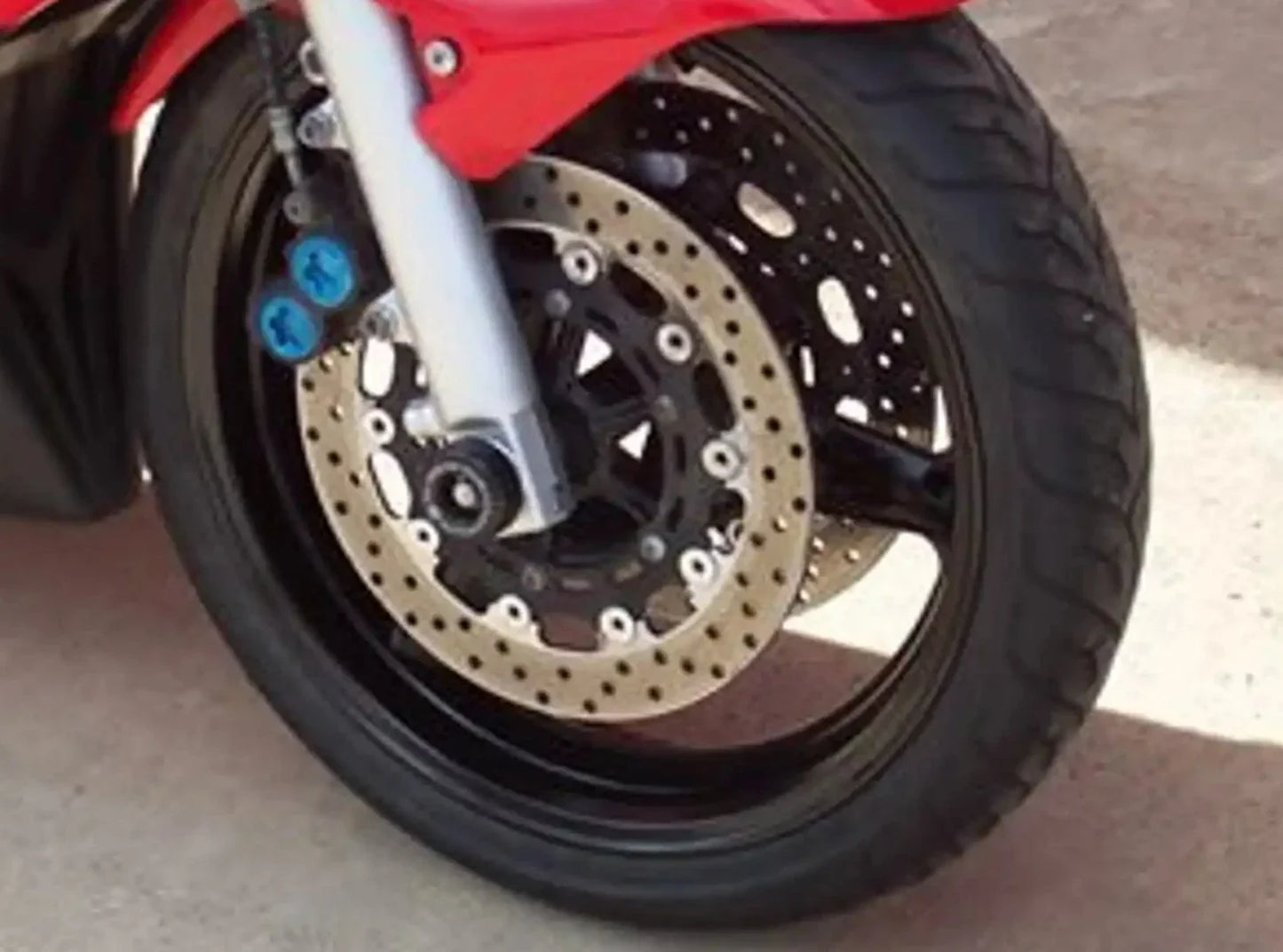 FP0042 - R&G RACING Yamaha YZF-R6 (99/02) Front Wheel Sliders