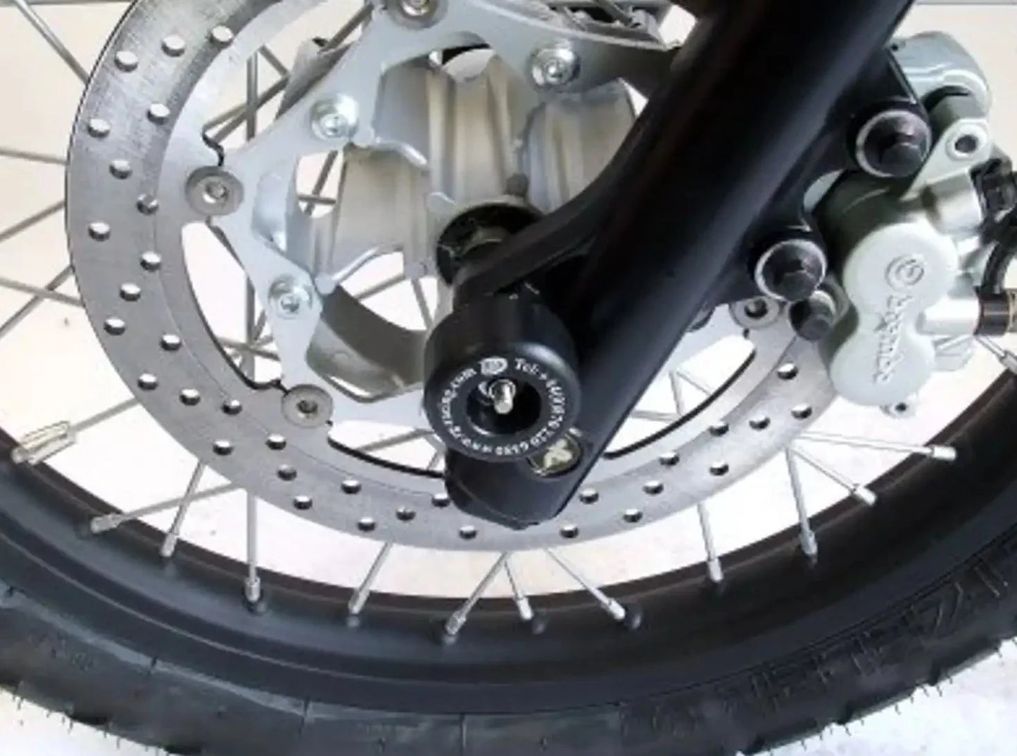 FP0031 - R&G RACING Yamaha XT660X / R / Z Tenere Front Wheel Sliders