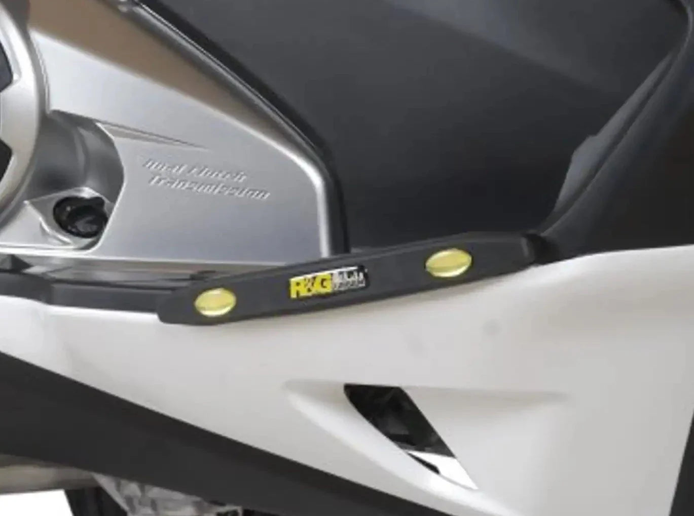 TP0014 - R&G RACING Honda Integra 700 / 750 Footboard Sliders (racing)