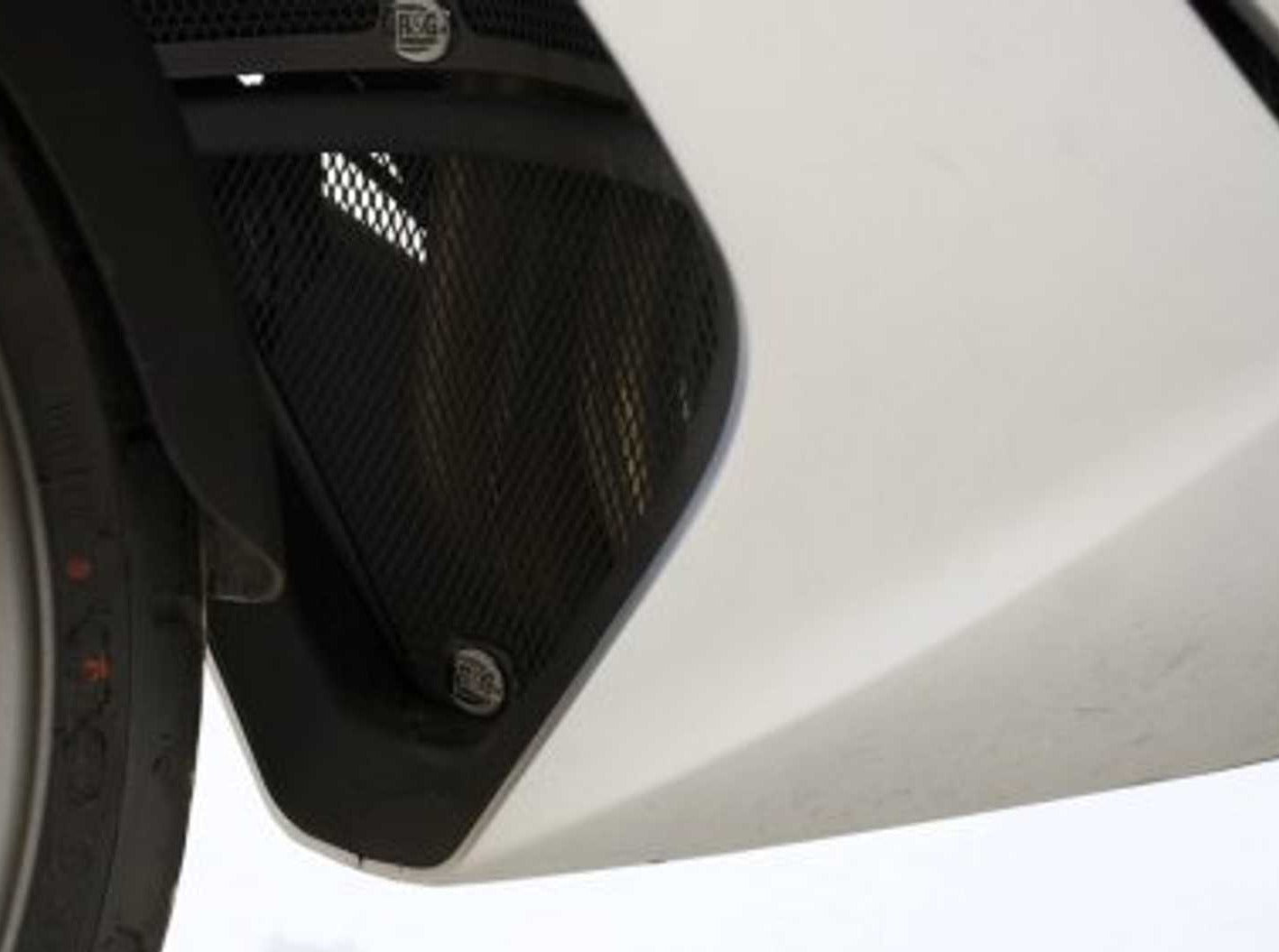 DG0011 - R&G RACING Triumph Trophy 1200 (13/18) Downpipe Grill