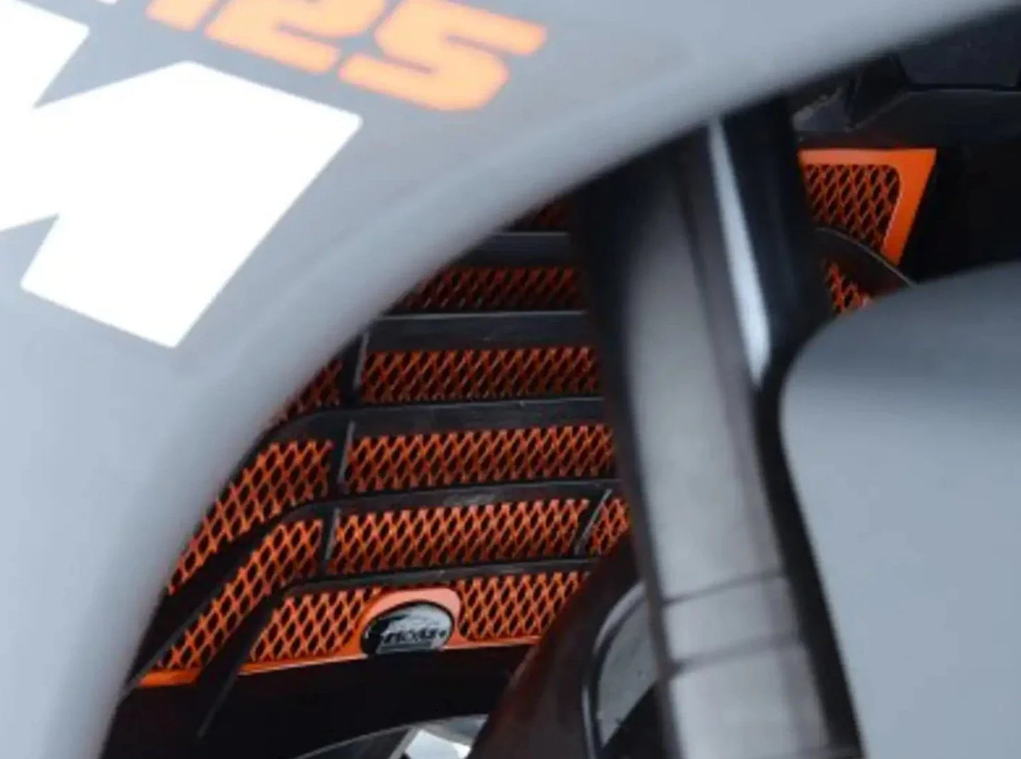 RAD0164 - R&G RACING KTM Duke / RC Radiator Guard